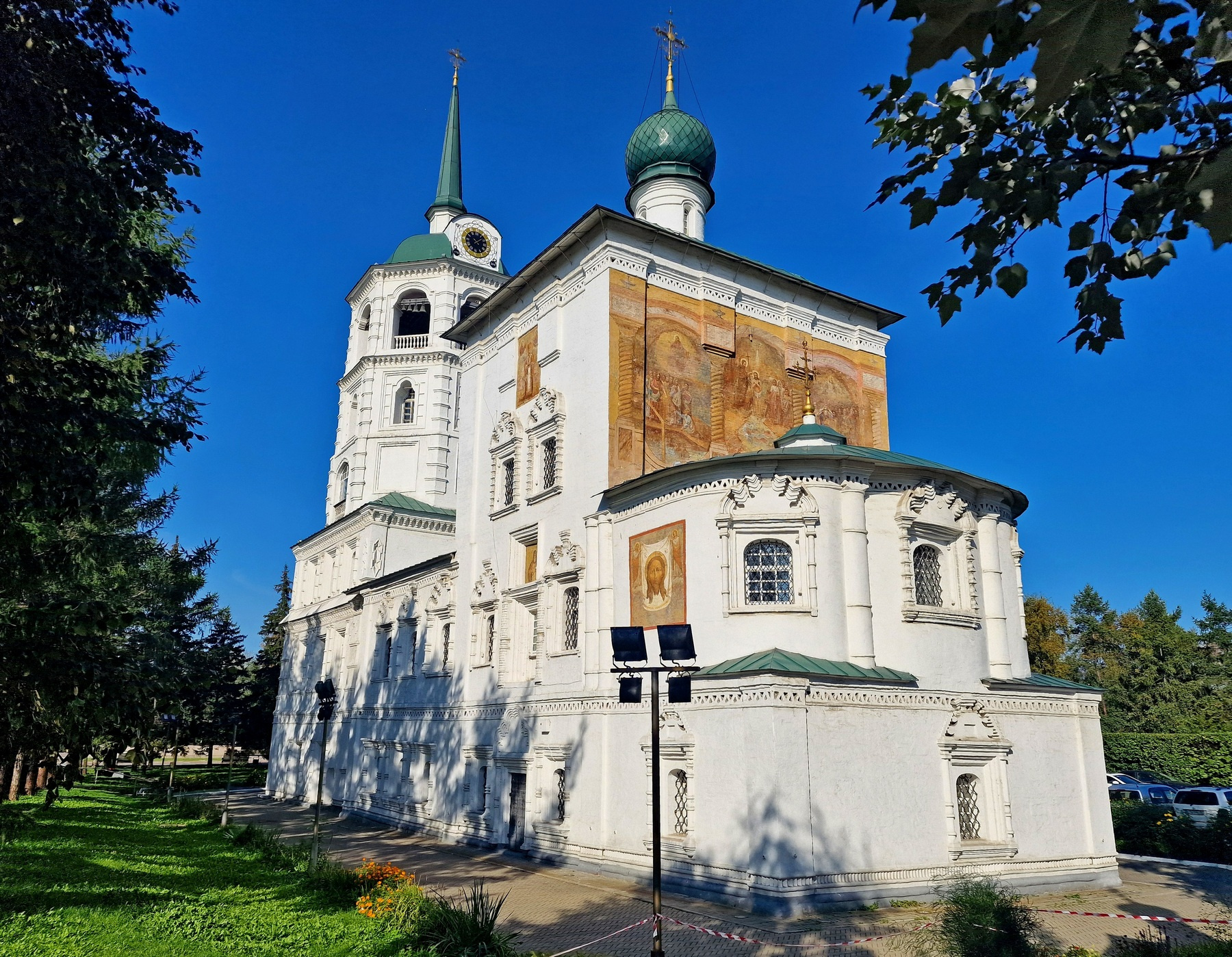 Спасская церковь россия иркутск храм церковь спасская сентябрь утро осень