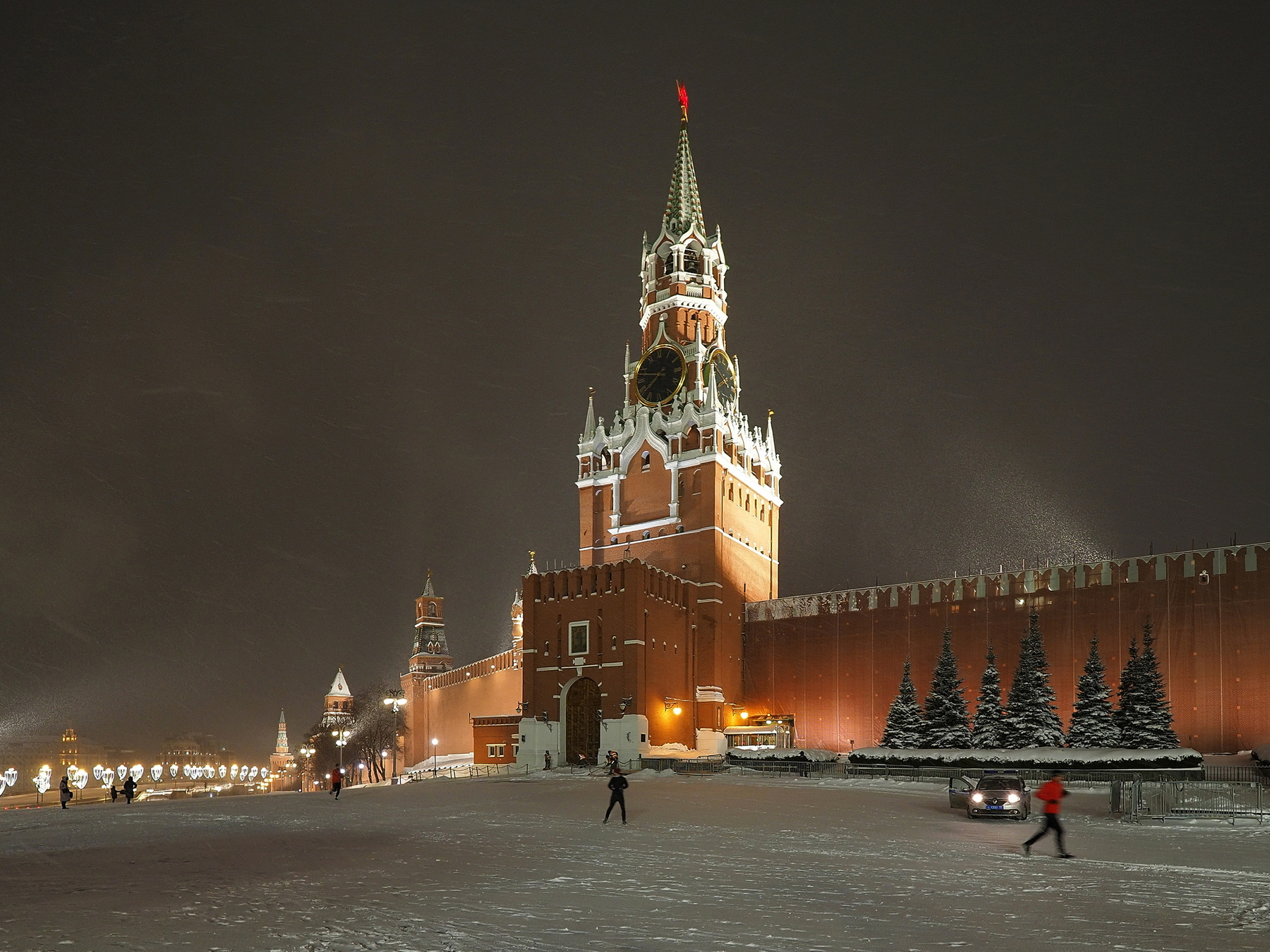 Красная площадь под снегом 