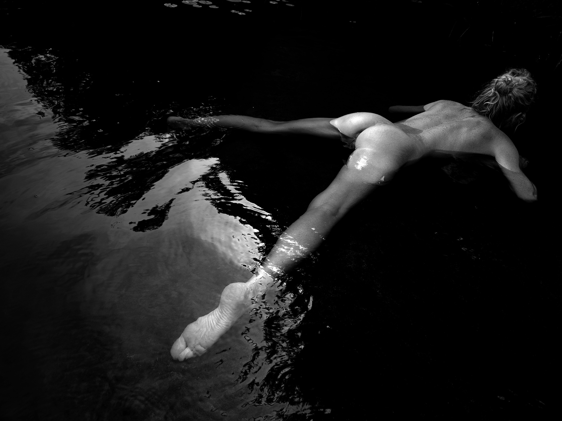 dark water nude naked erotic body sensual sexy