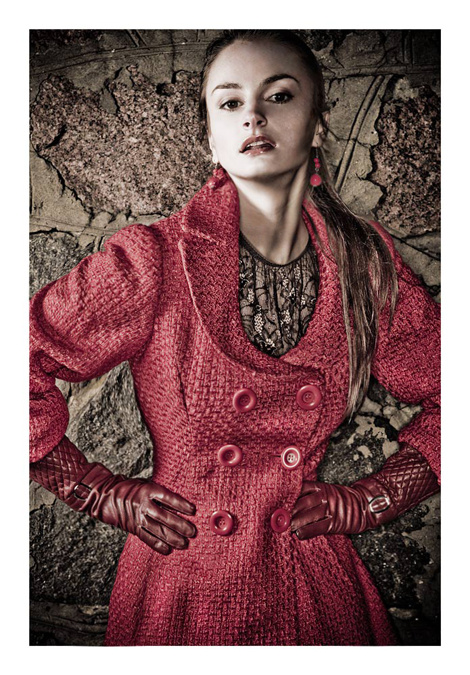glam in red coat модель Милена Миронюк/ фотограф Влад Задирака