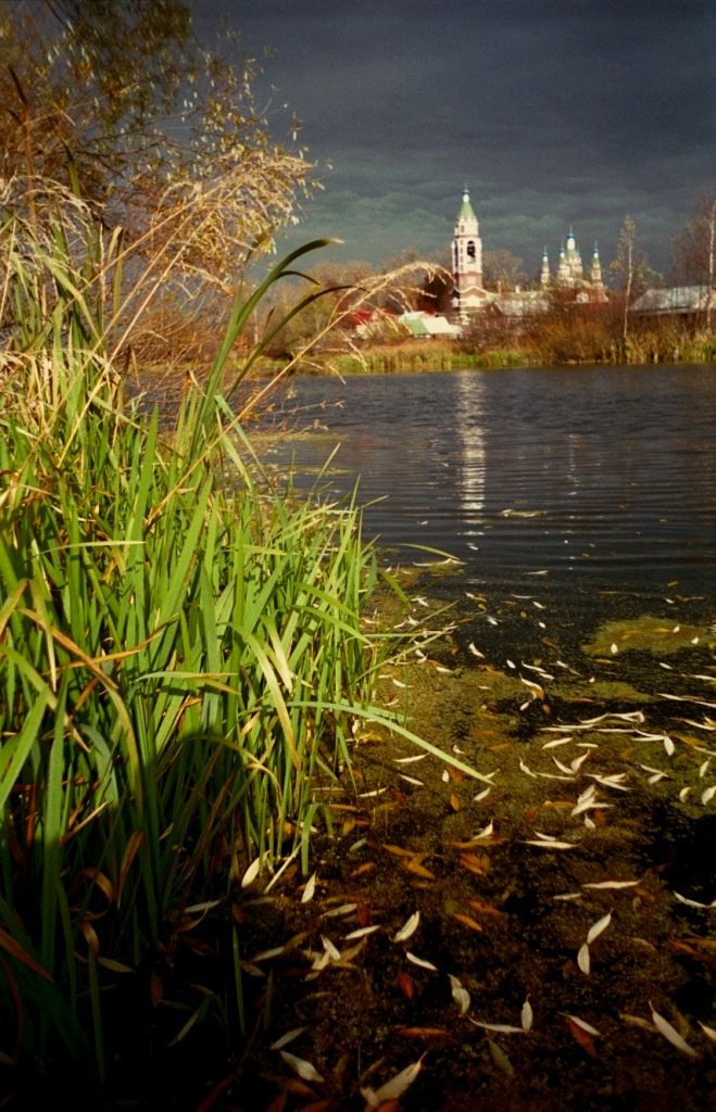 Осенний пейзаж осень, озеро, церковь