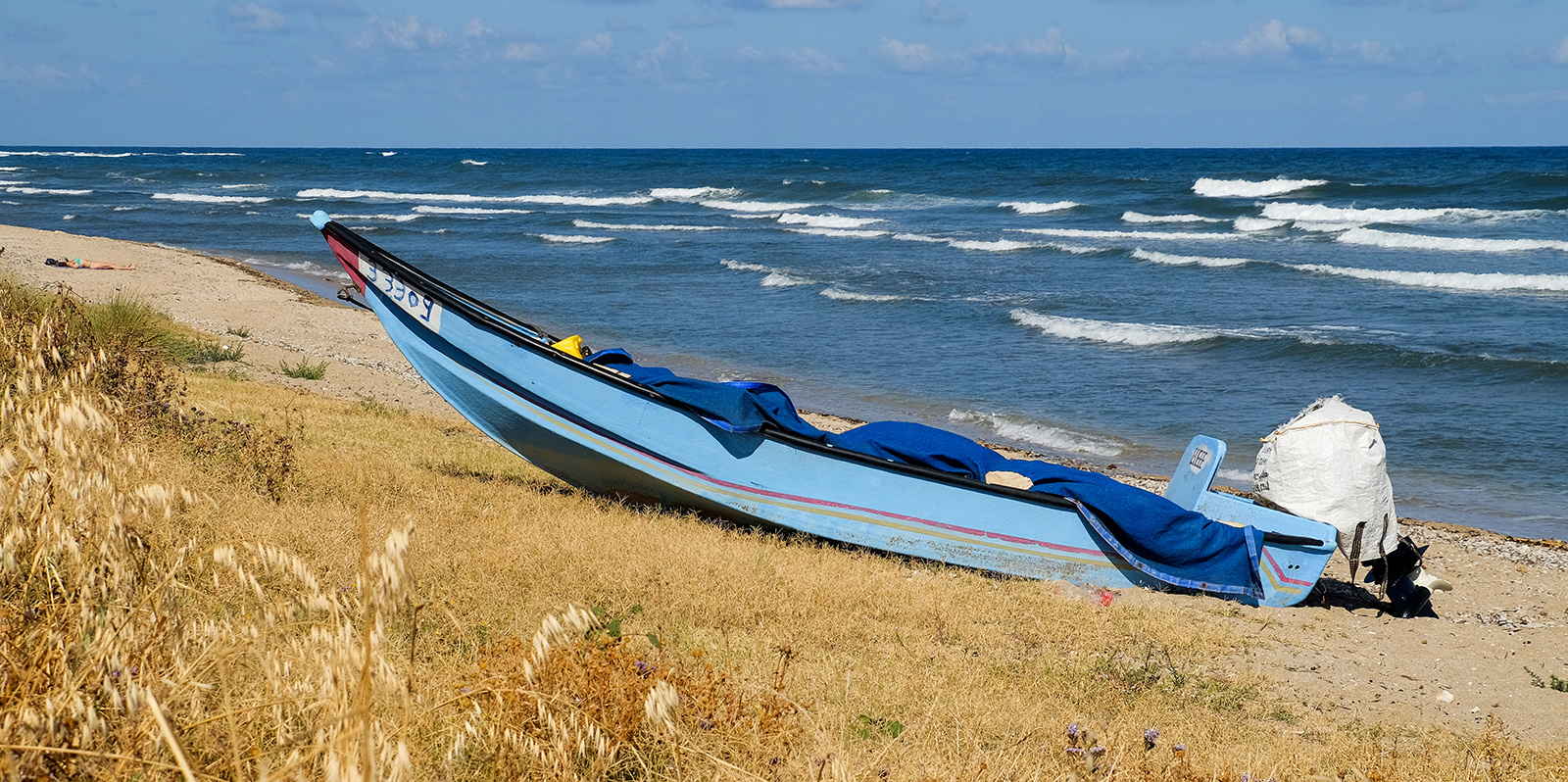Рыбацкая лодка Хайфа море