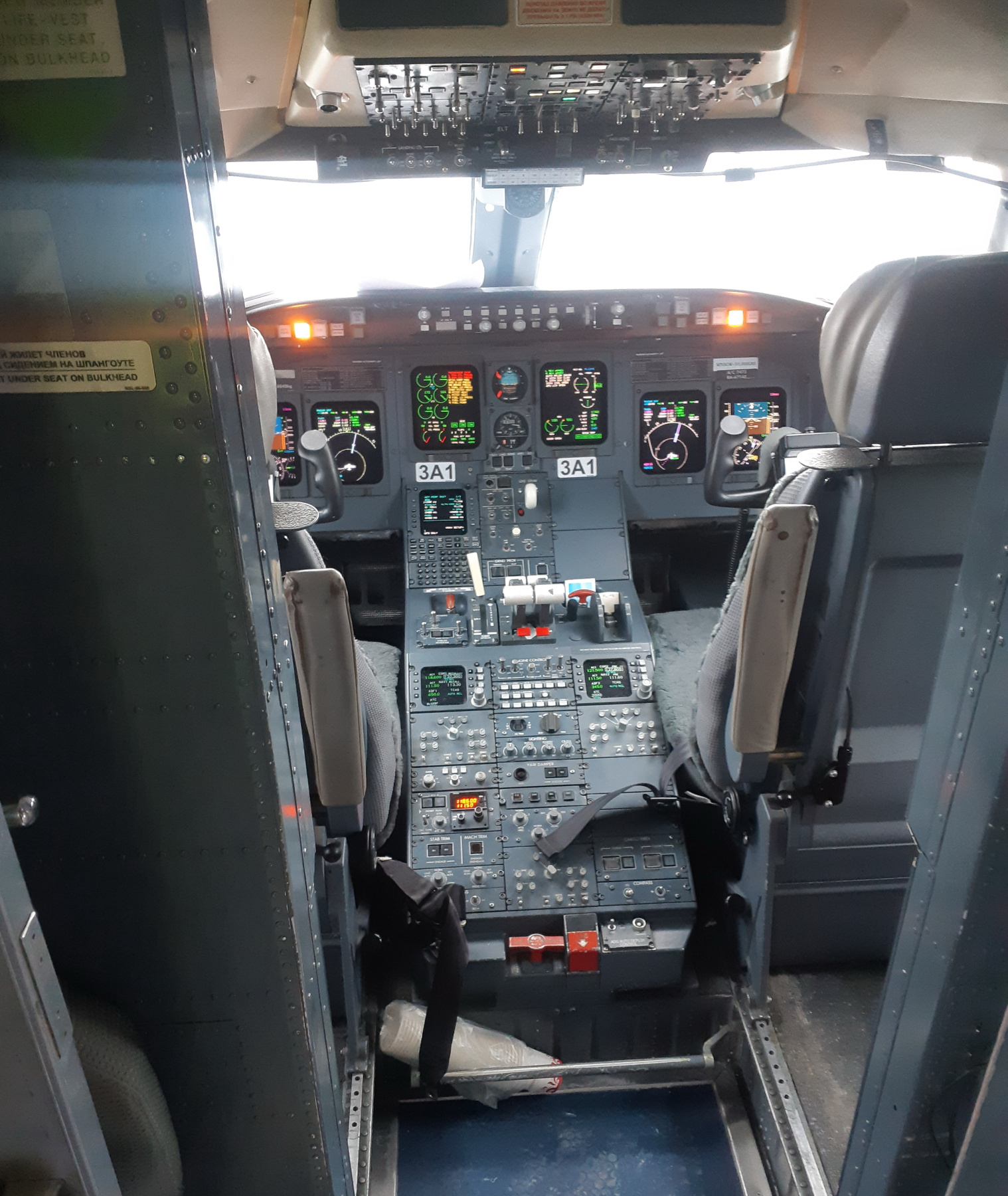 Cocpit CRJ-100 