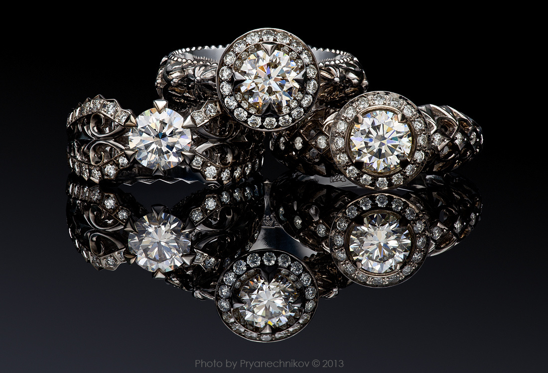 Jewellery Photography. Фото Ювелирных изделий с бриллиантами. Ювелирный постер. Diamond Jewelry. АртiФакт Podium jewelry Pryanechnikov Прянечников Бриллианты