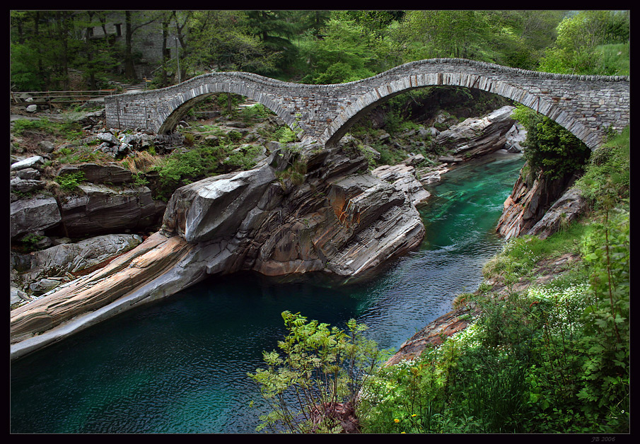 Романтичной Италии след... Ponte dei Salt Verzasca Швейцария