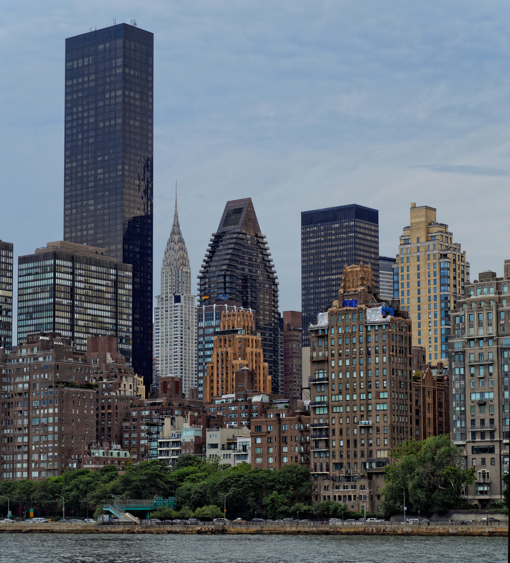 East Manhattan город Нью Йорк небоскреб Манхеттен