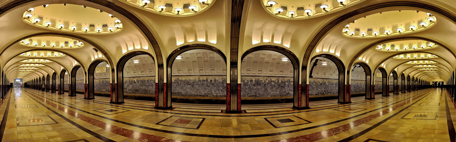 Панорамный взгляд на станцию Маяковская Маяковская метро
