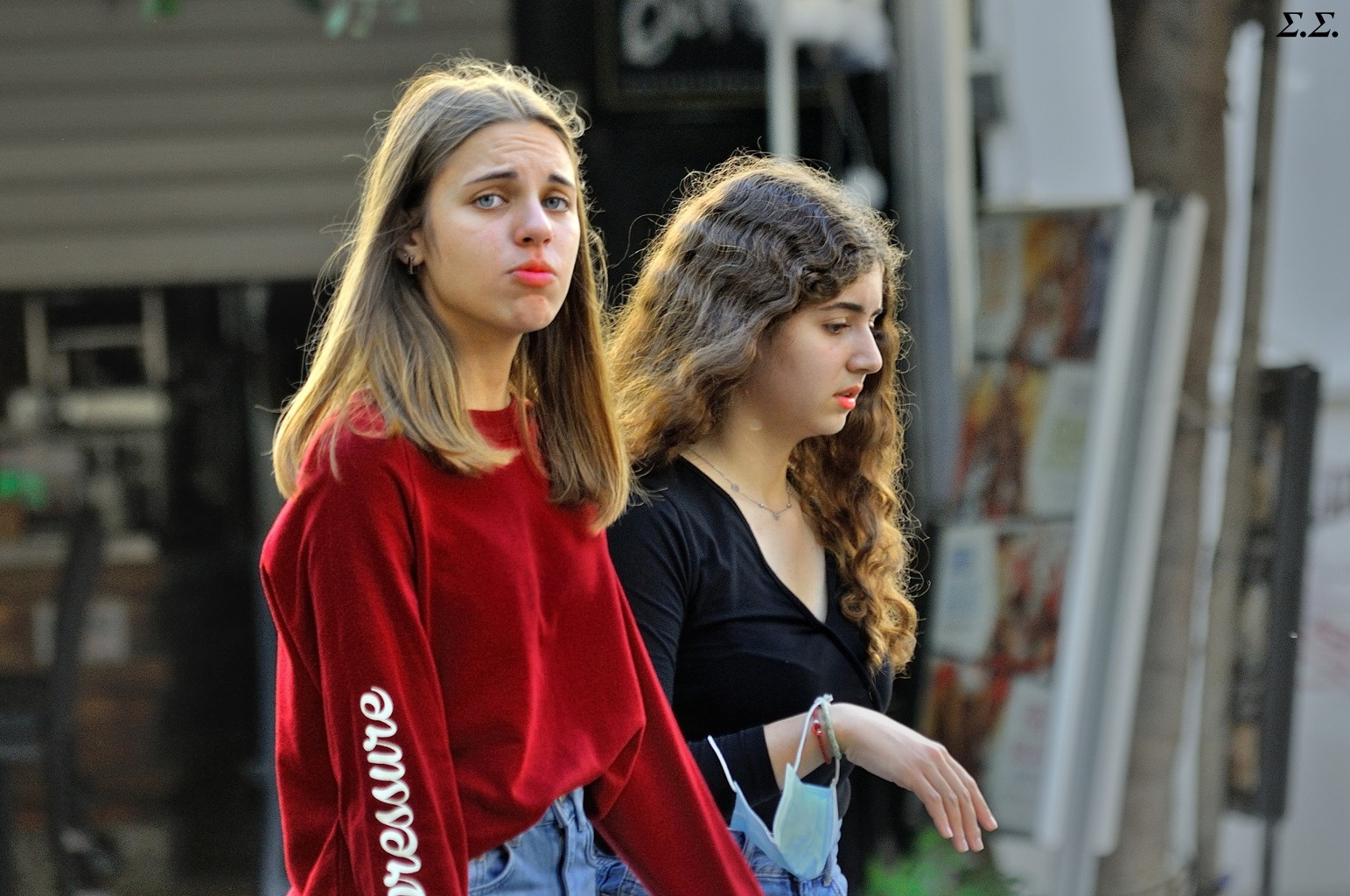 WALKING SADNESS 