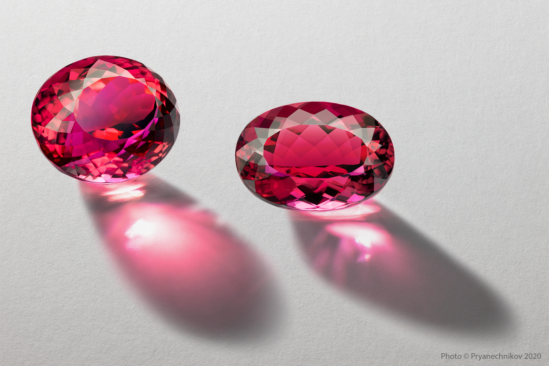 Рекламное фото ювелирных изделий и драгоценных камней. Precious Gems Pryanechnikov