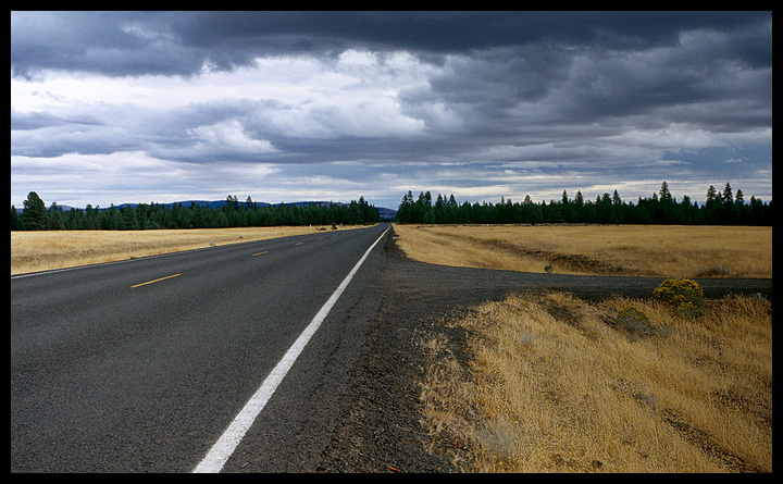 Oregon. Road 216 Дорога В Горах