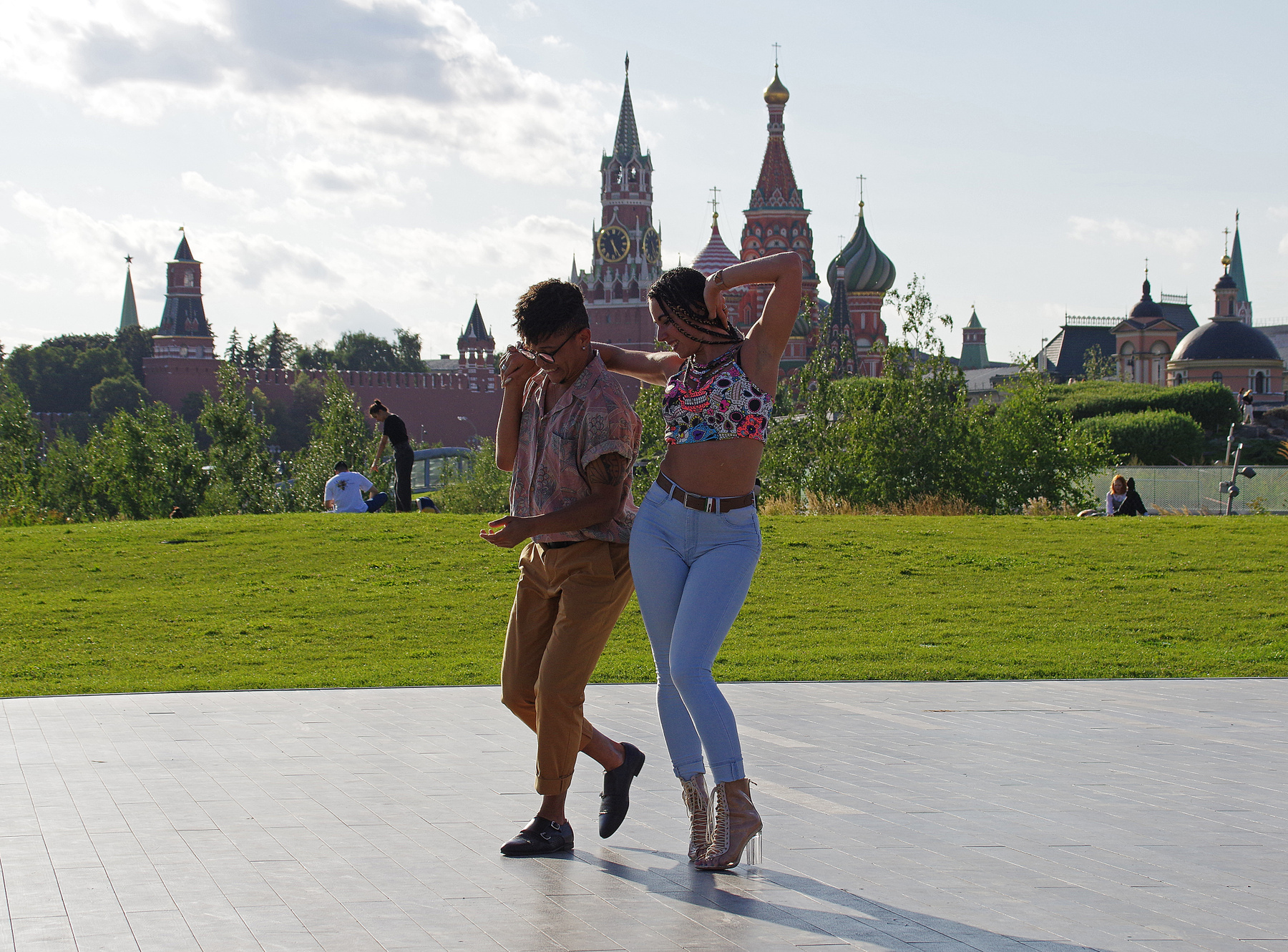 Танец в Зарядье 
