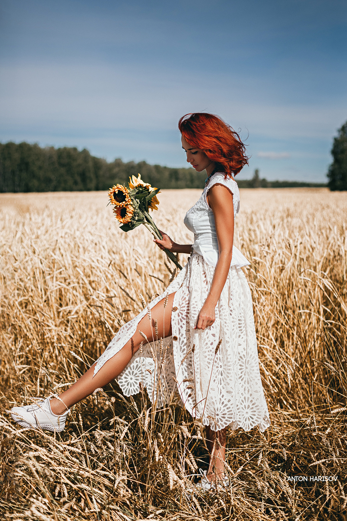 В пшеничном поле portrait girl beauty eyes russian canon fashion woman art sexy femme movie mood cinematic inspiration daylight popular post-processing antonharisov fotoshi photography model sensual