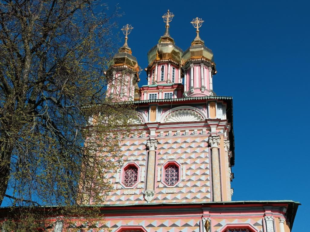 Сергиев Посад. Свято-Троицкая Сергиева лавра. Предтеченская церковь. Сергиев Посад Свято-Троицкая Сергиева лавра Предтеченская церковь