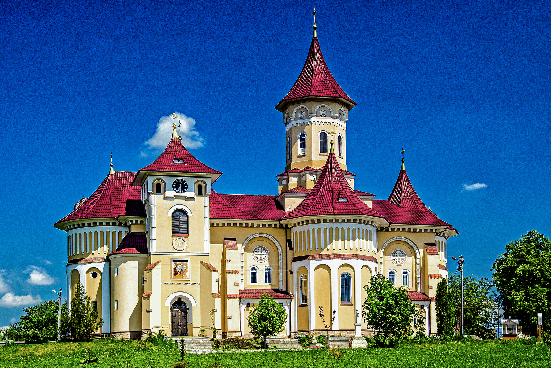 Храм. 