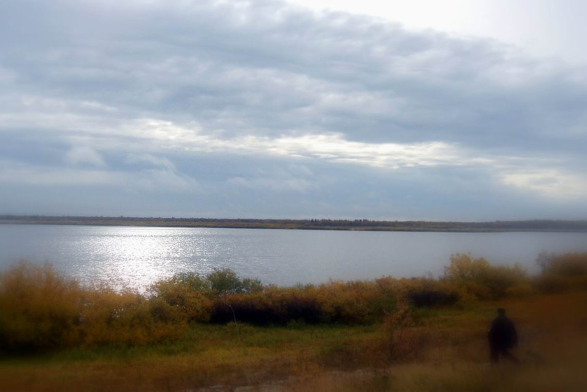 Пустое озеро озеро вода небо осень