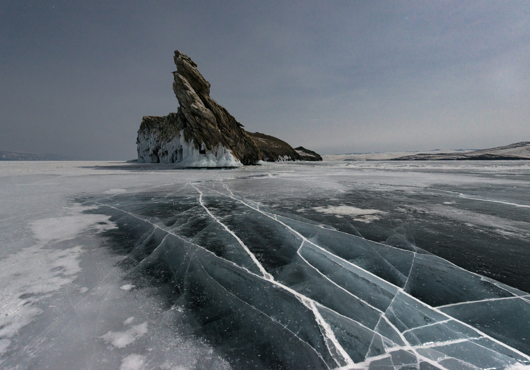 Под полной Луной . Байкал Малое море Огой Ольхон лед Февраль