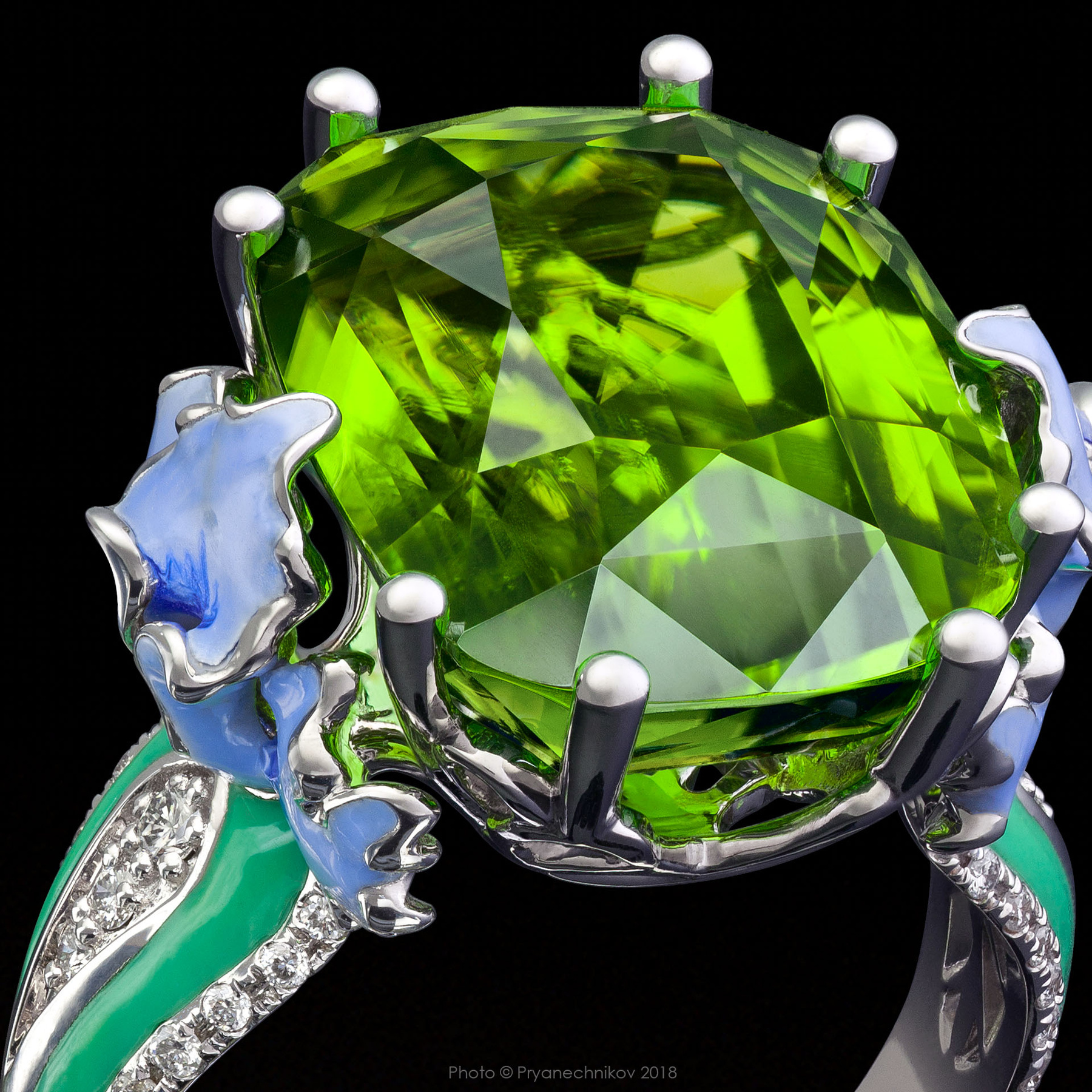 Рекламное фото ювелирных изделий и драгоценных камней. Precious Gems Pryanechnikov