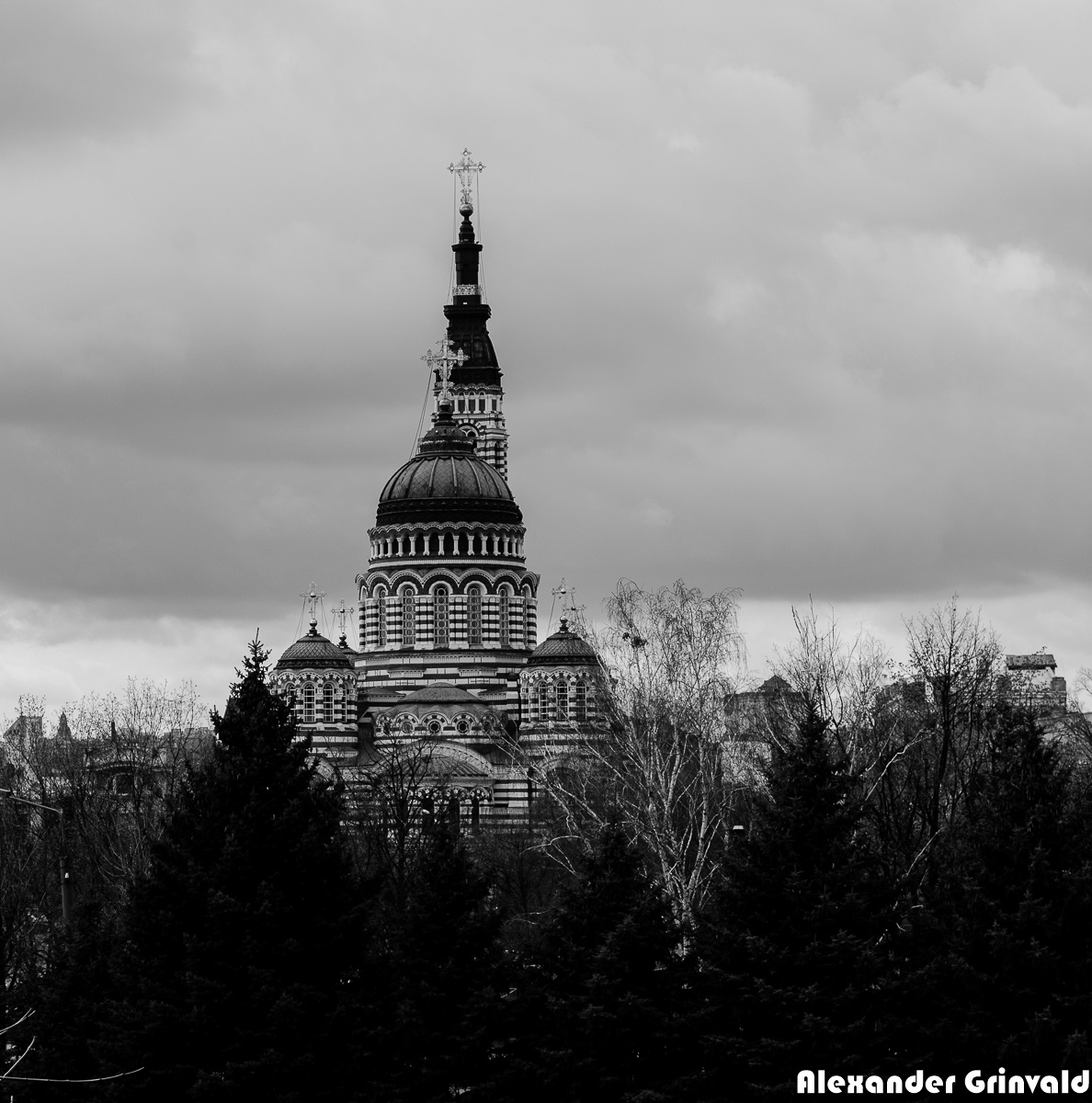 Благовещенский собор 2015 Украина Харьков черно-белое чб город городской пейзаж стрит стритфото никон 50мм полтинник