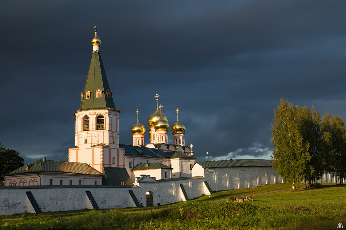 Иверский монастырь 