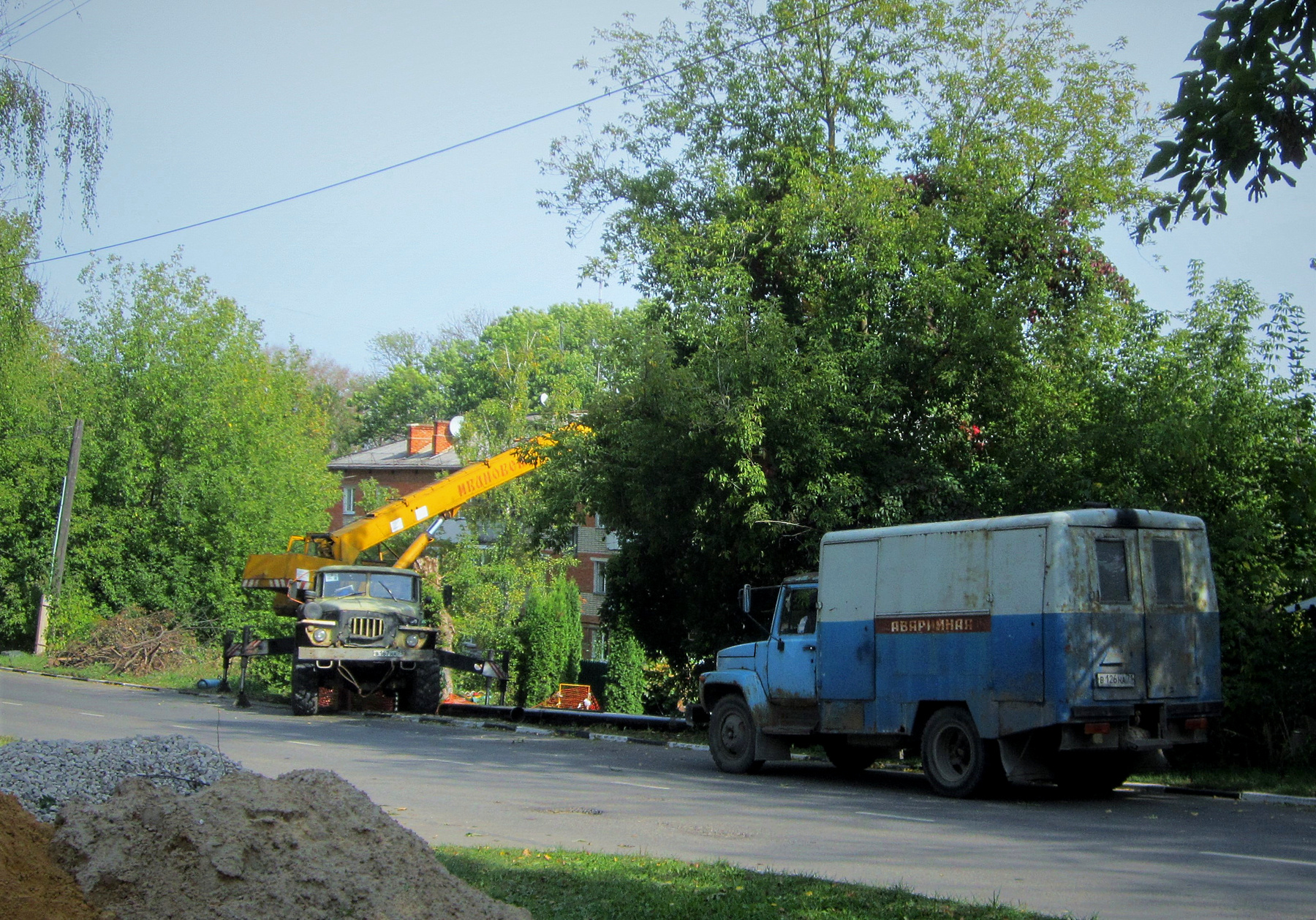 Ремонт теплотрассы Ремонт авто автокран улица город осень