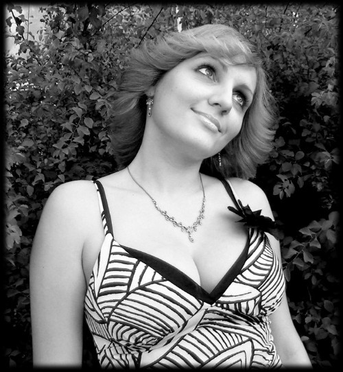 b/w 