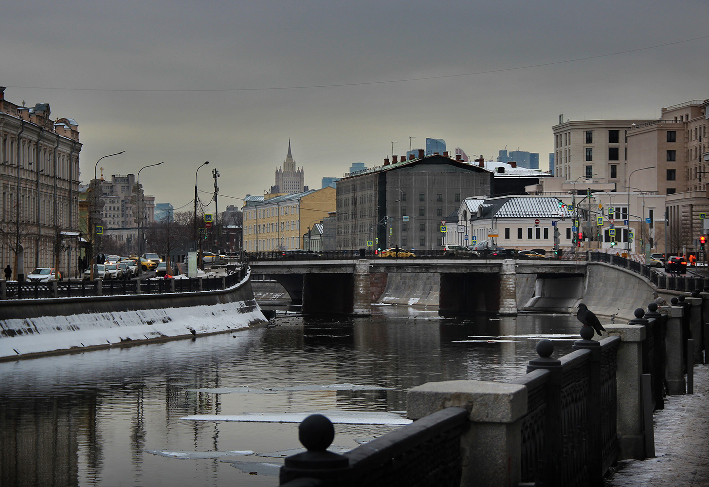 Москва. Чугунный мост 