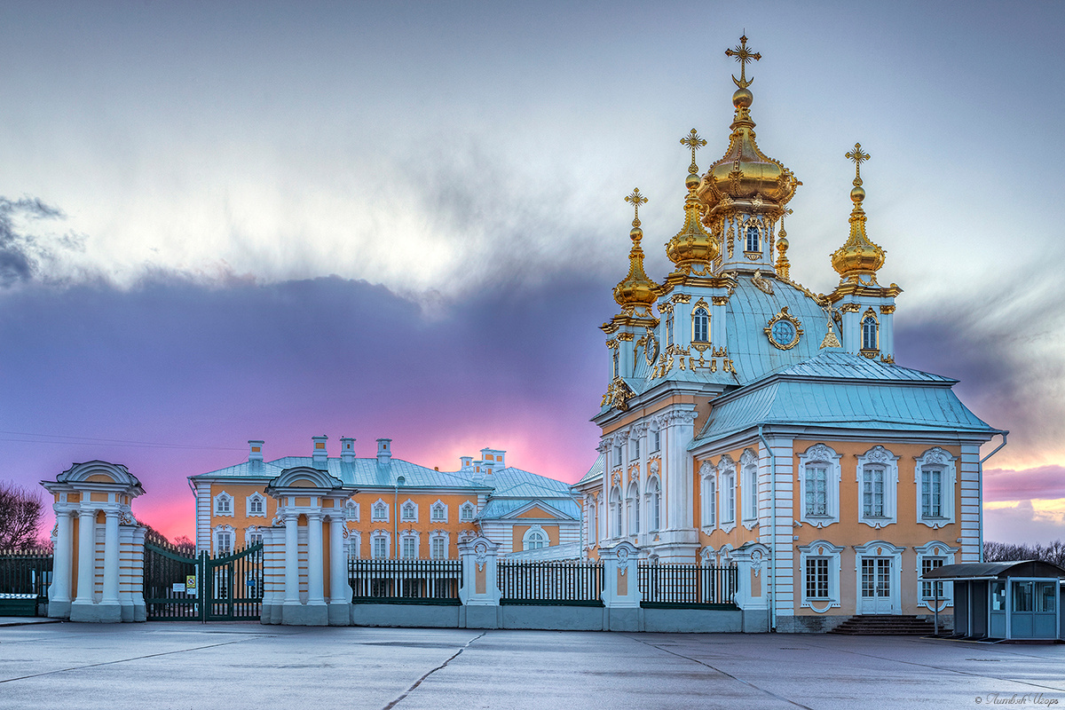 Петергоф. Церковный павильон 
