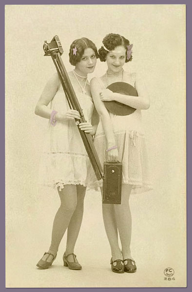 Flapper Girls.1920s старинная фотография ретро стиль девушки