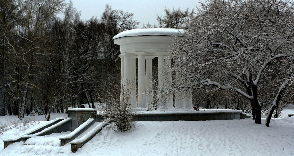 романтическая прогулка 