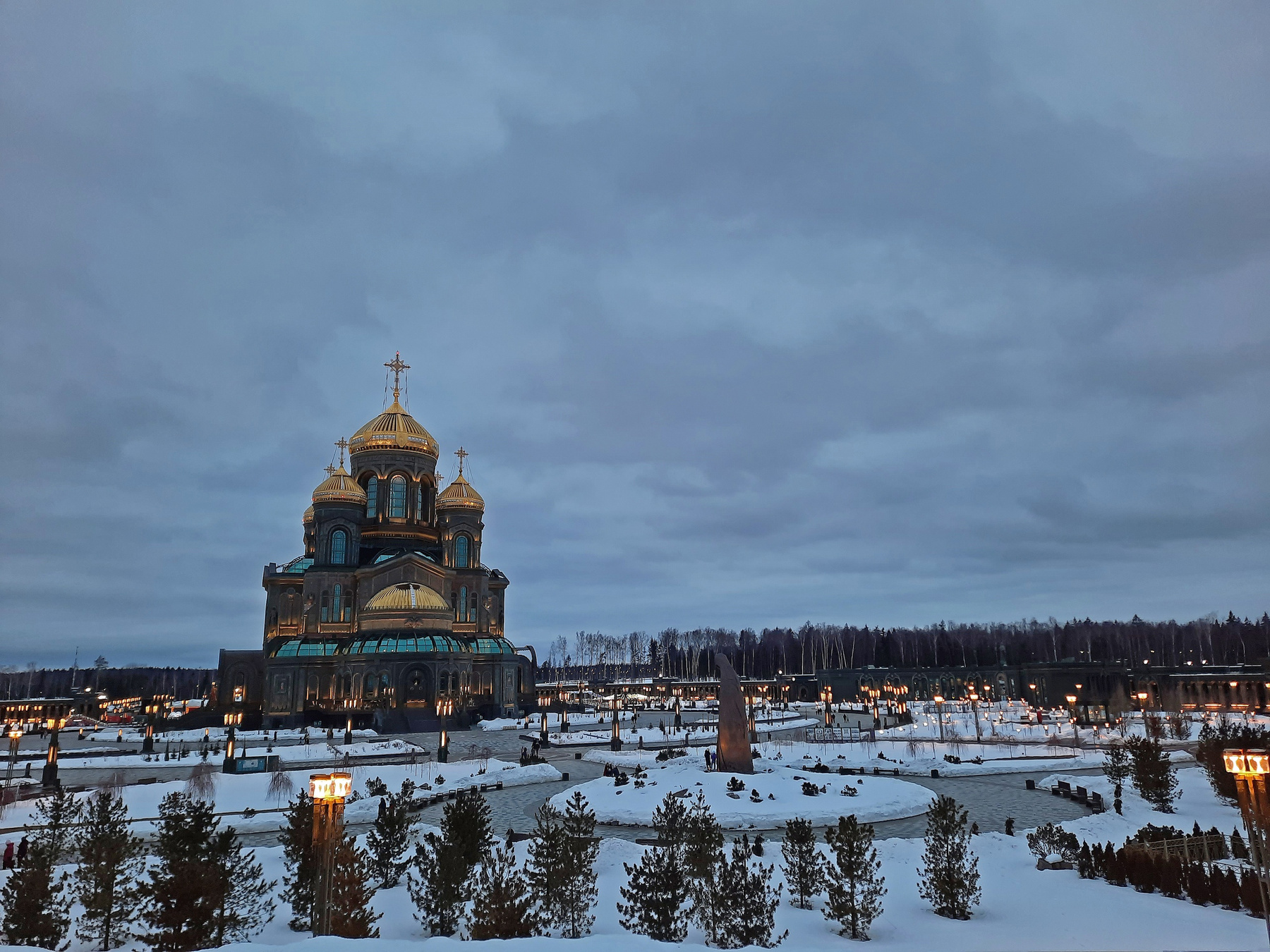 Вид Воскресенского храма - главного храма Вооруженных Сил Российской Федерации. 23 февраля 2022 г. Кубинка Храм Архитектура