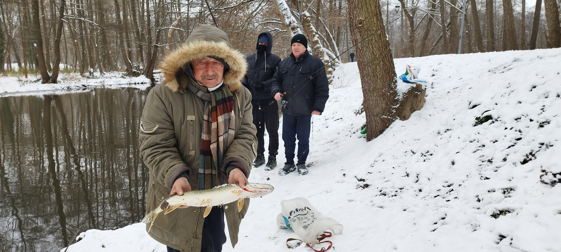 Словили мы рыбку рыбаки рыбак рыба