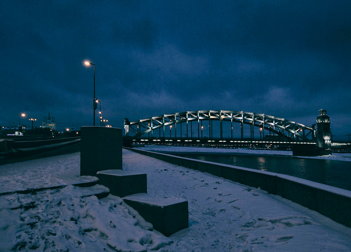 Охтинский мост мост ночь Нева подсветка зима