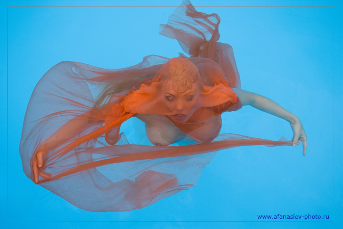 Lina_01 ню гламур модель вода девуша
