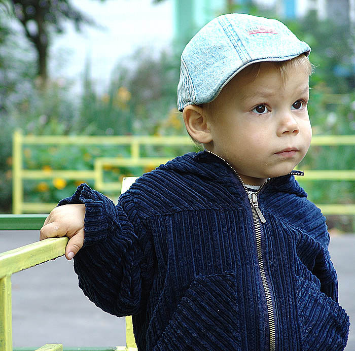 Ожидание ребенок,улица,ожидание,грусть