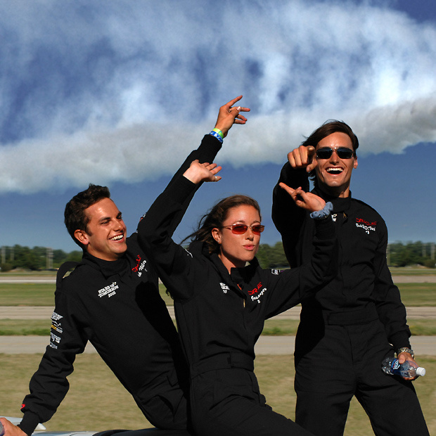 Летчики Tucker, Stars, aerobatics, Oshkosh
