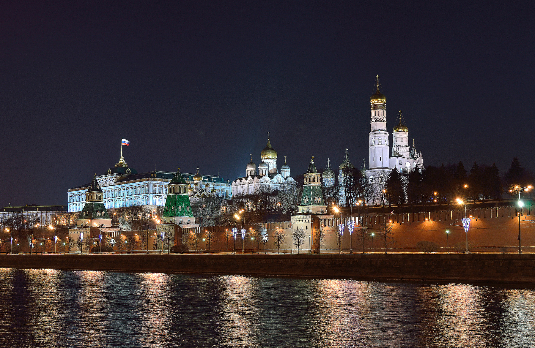 вечерний кремль Москва река кремль собор вечер картинки ночь