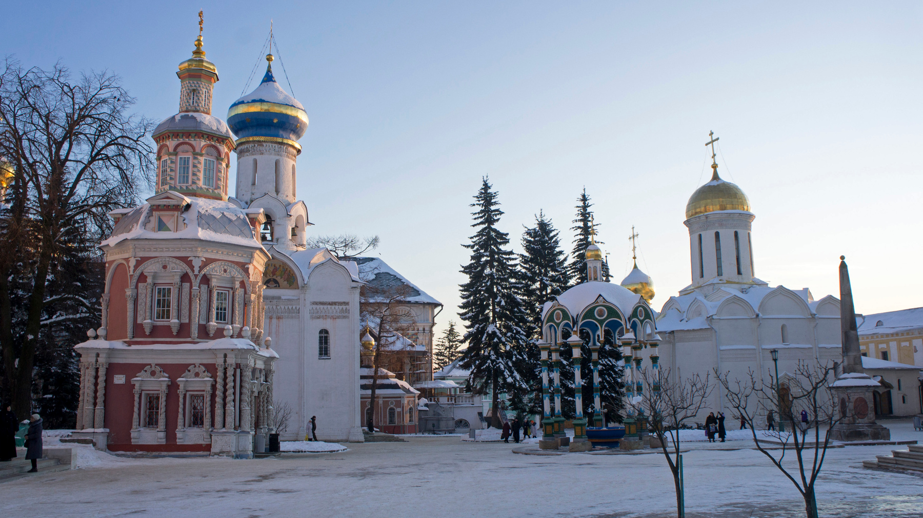 Свято-Троицкая Сергиева Лавра 26.01.2012 Сергиев Посад Монастырь Храм Соборы Панорама