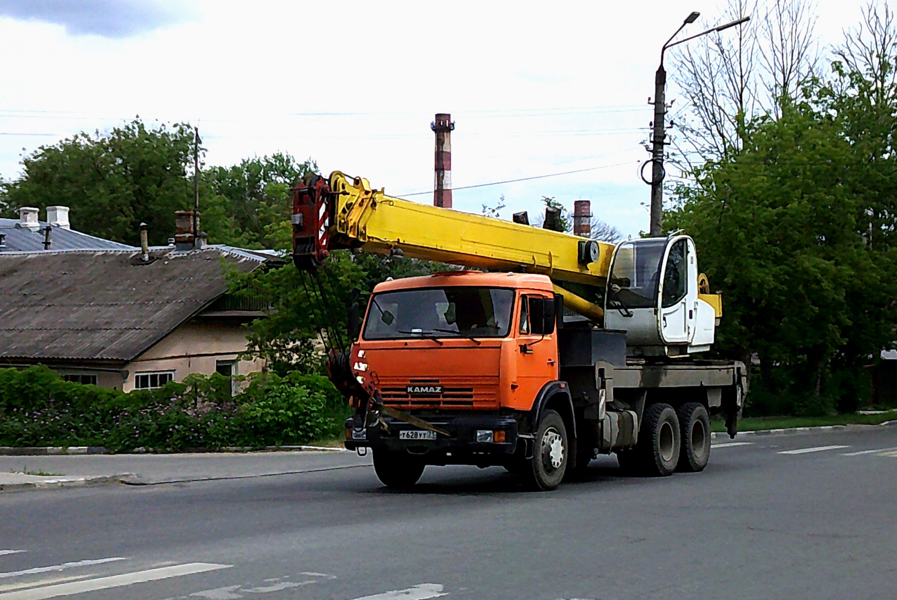 Ивановец Ивановец КАМАЗ автокран улица город лето