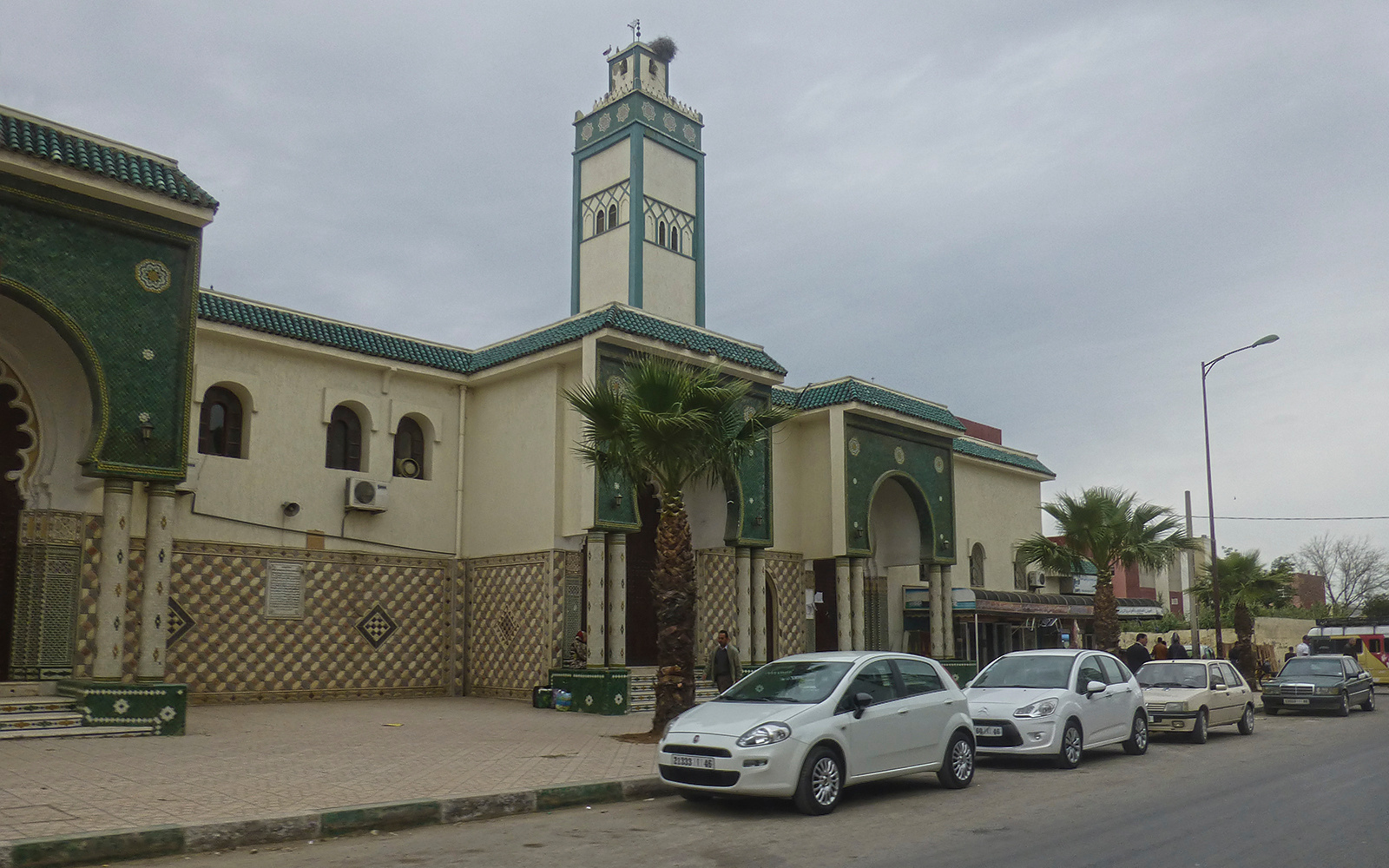 аист на крыше Марокко Morocco Таза Taza аист гнездо минарет