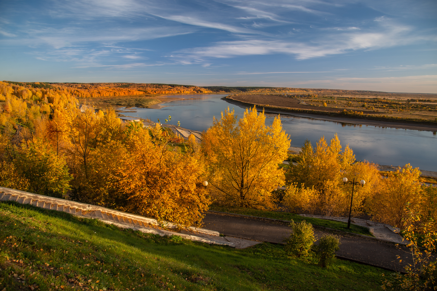 рыжей осени мгновенья 