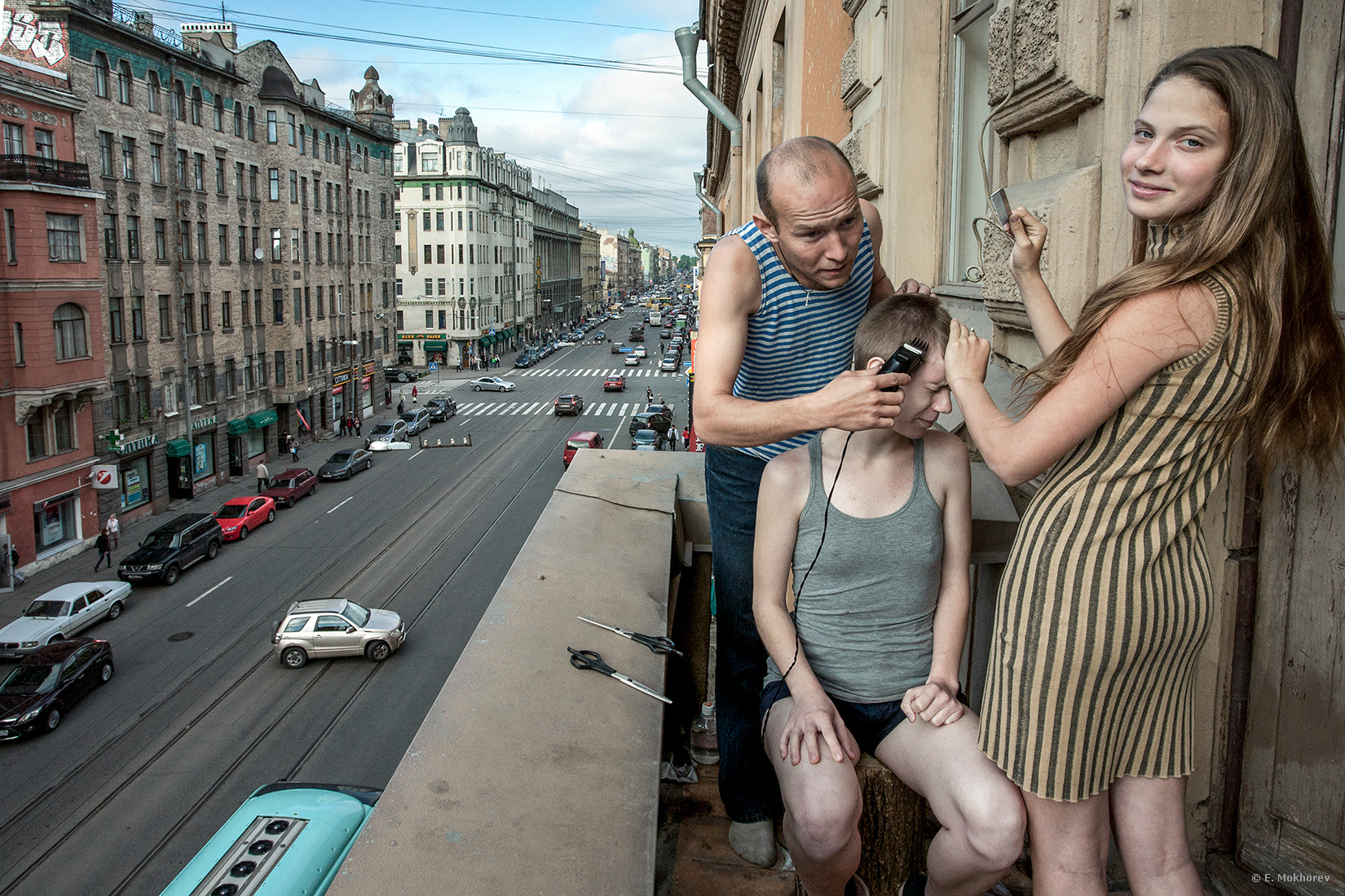 Стрижка для Полины. Средний проспект Васильевского острова, С-Пб., июнь 2011. Mokhorev