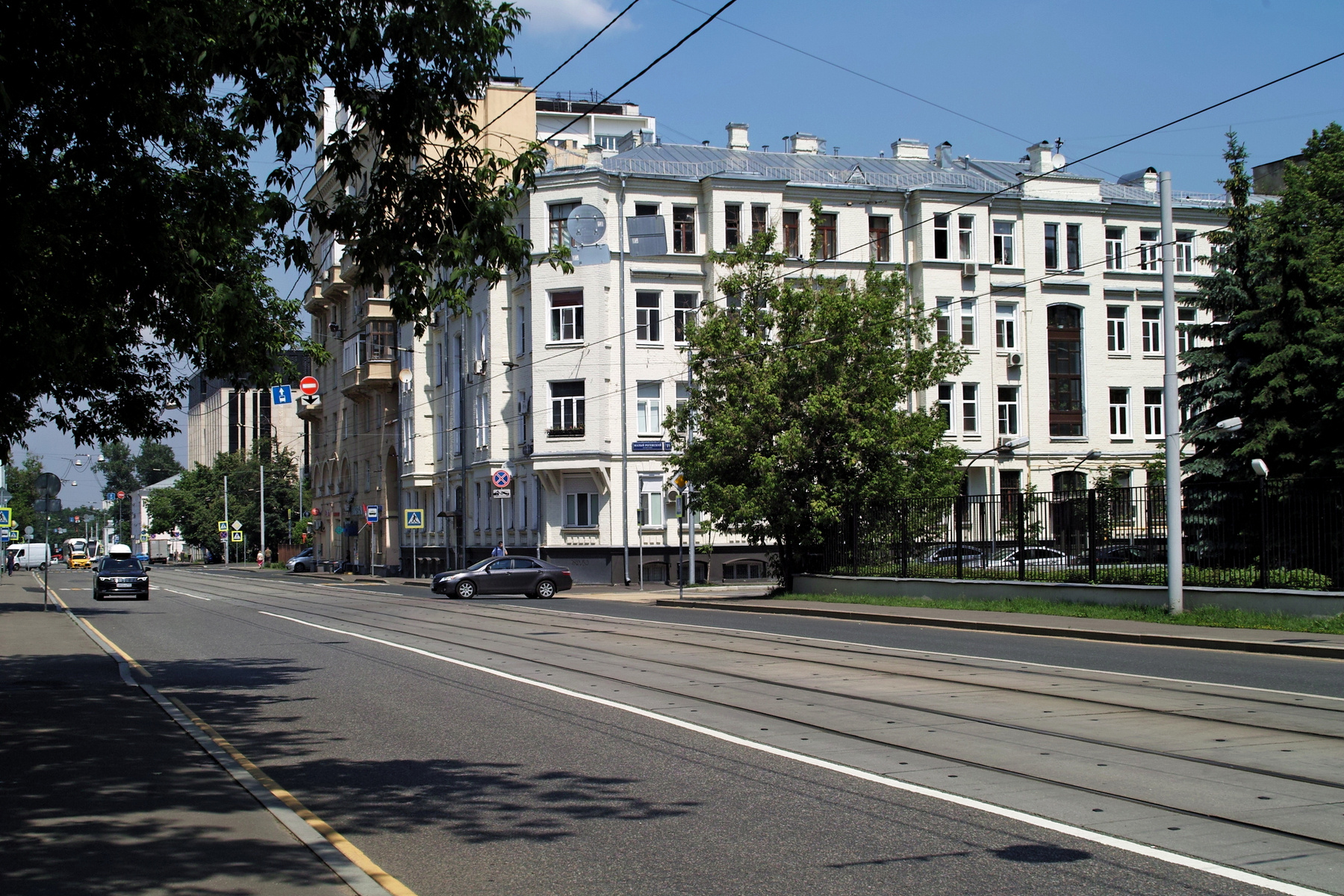 Большая Андроньевская город Москва улица Большая Андроньевская