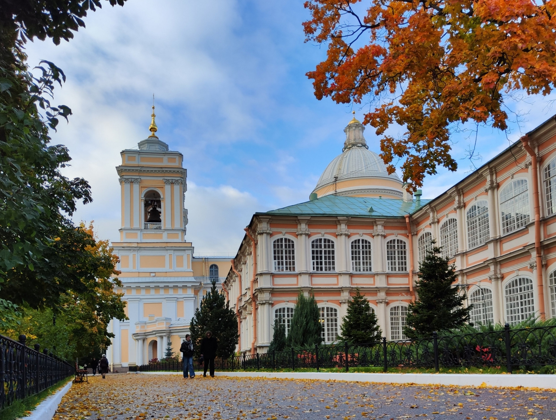 *** Петербург Александро-Невская Лавра осень