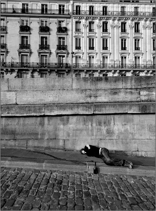 Париж. Свежее сентябрьское утро paris