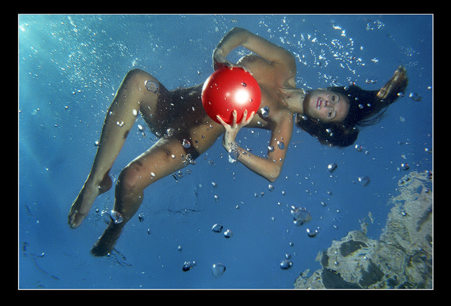 Under water polo 33 
