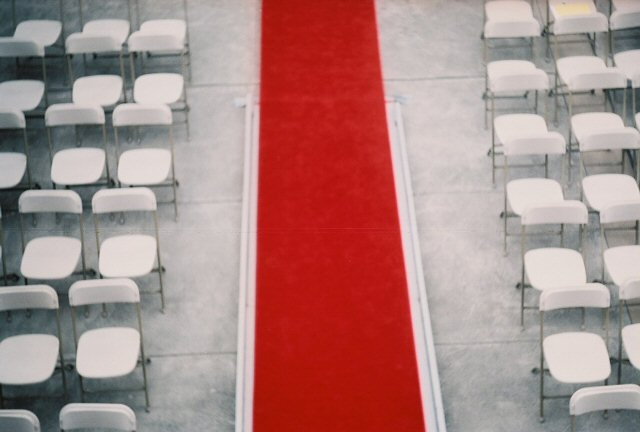 a - clean a carpet бусы