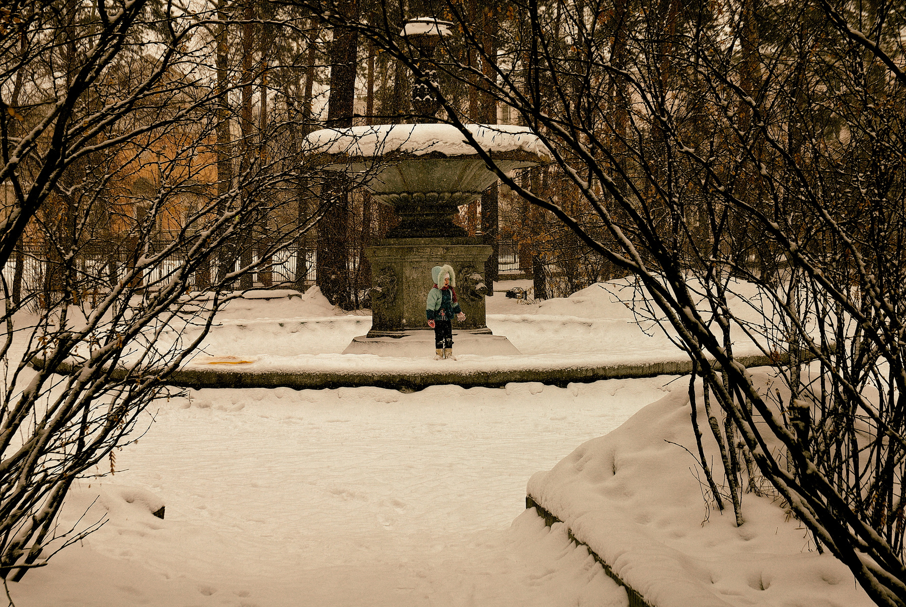 Help! ребенок зимний парк
