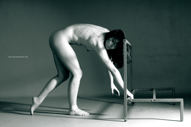 tiptoe FINE ART NUDE