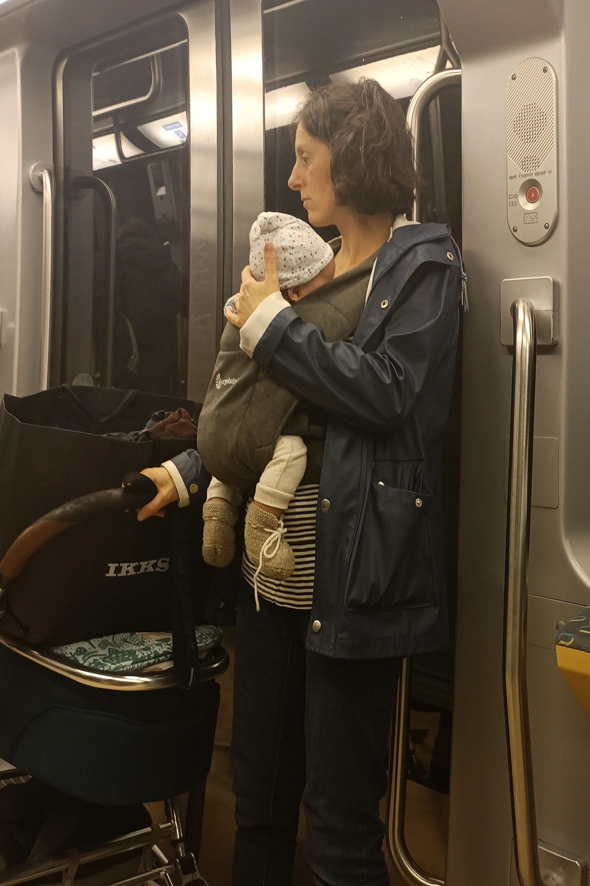 Madonna du métro Ренн Бретань Rennes Мадонна ребенок мама