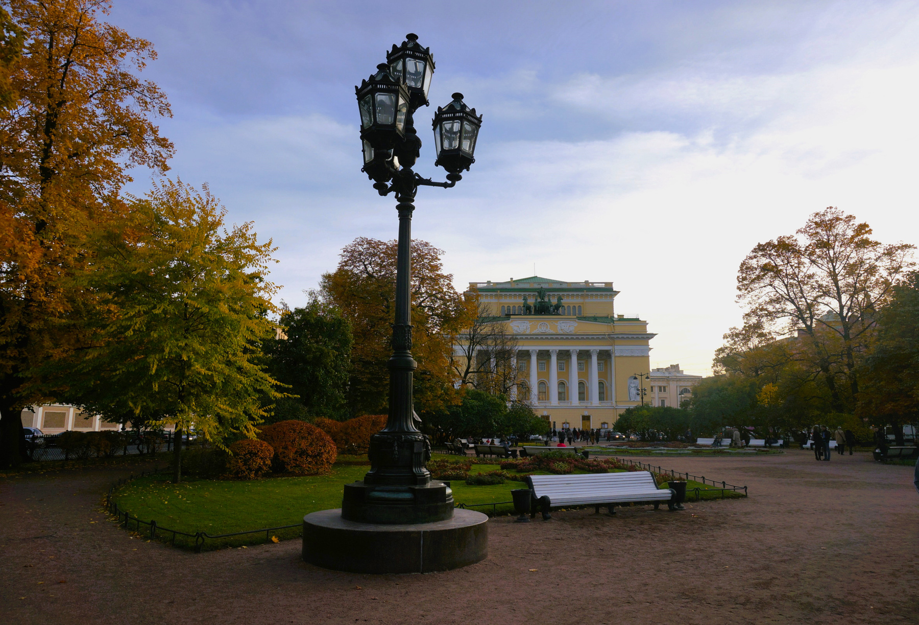 Площадь Островского СПБ. 